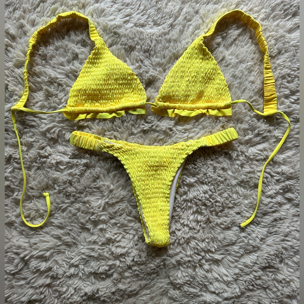 Sunshine yellow, ruffle Zara bikini. Size Medium
